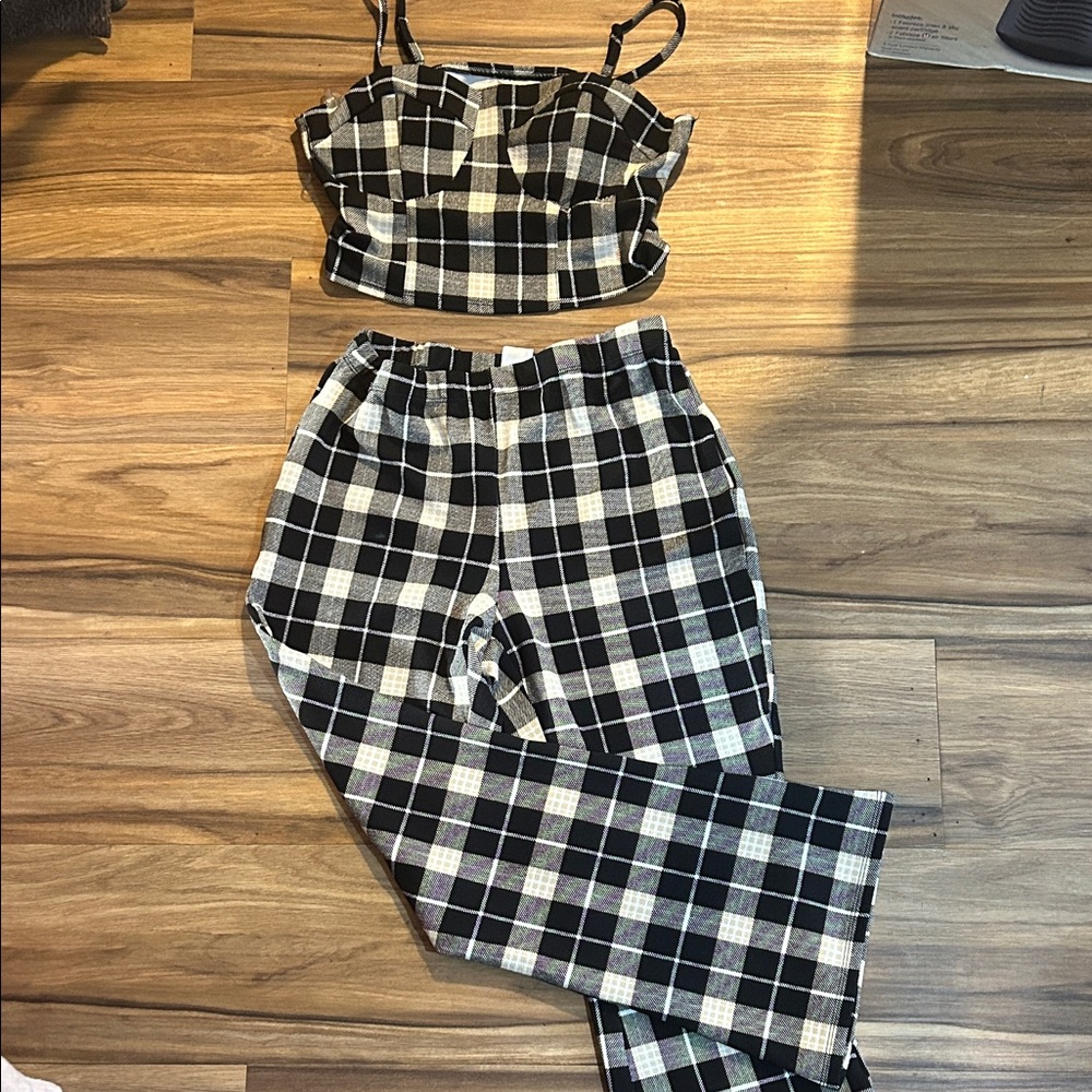No Boundaries Black & Cream Plaid Two-Piece Jumpsuit Set - Picture 2 of 6